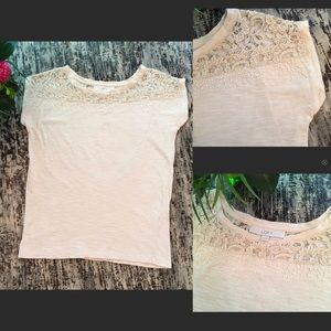 🌻 2/16, 3/$22 Loft Tee Lace & Pearls, gently worn